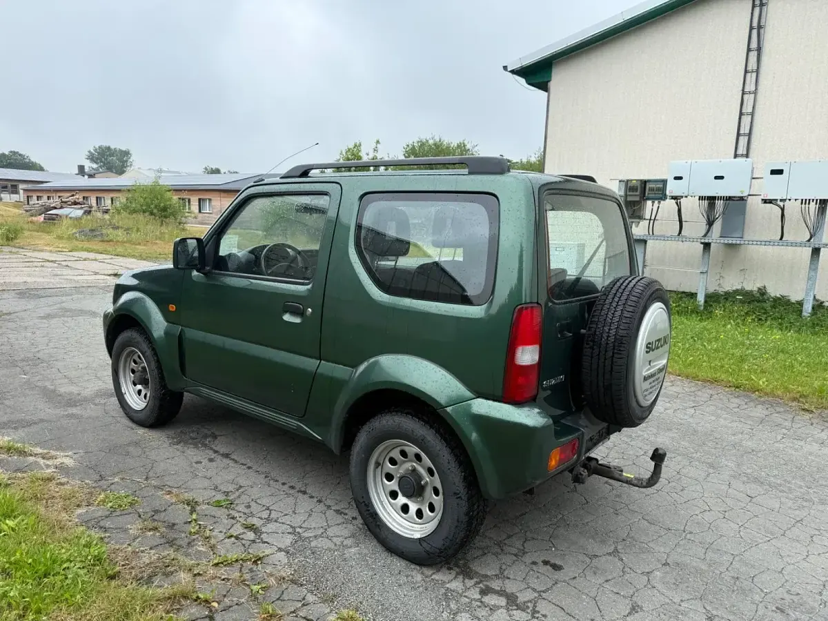Gebraucht Suzuki Jimny 86 PS (63 kW) 2009 Grün SUV