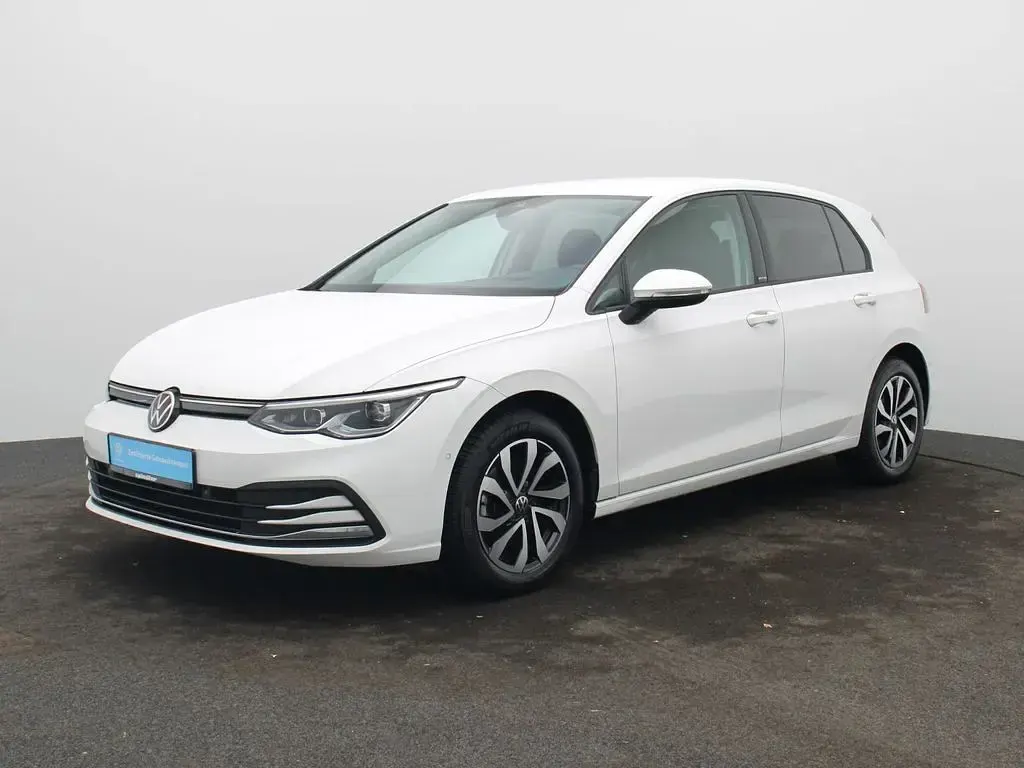 Brugt VW Golf VIII Active 150 HK (110 kW) 2022 Hvid Sedan