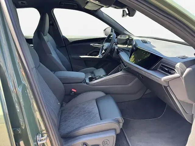 Gebraucht Audi Q5 Sportback Sport 204 PS (150 kW) 2025 Grün SUV