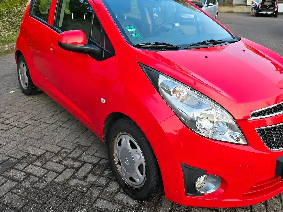 Gebraucht Chevrolet Spark 68 PS (50 kW) 2013 Rot Kleinwagen