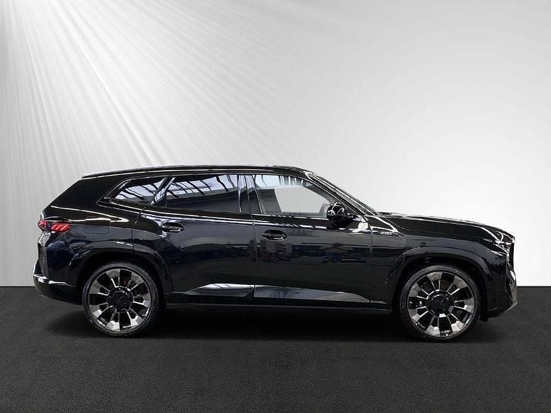 Gebraucht BMW XM Performance 653 PS (480 kW) 2024 Saphirschwarz metallic SUV