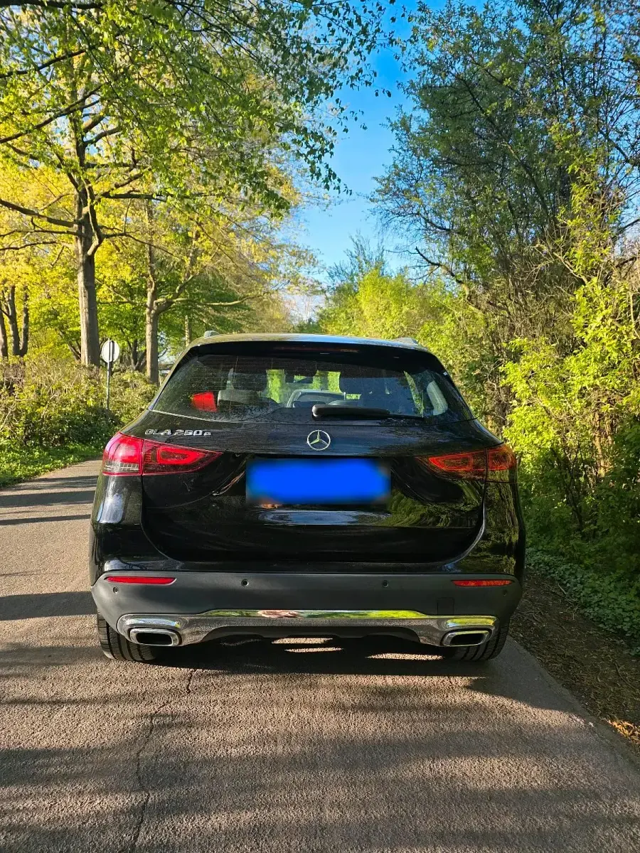 Second-hand Mercedes GLA250 2020 Negru SUV