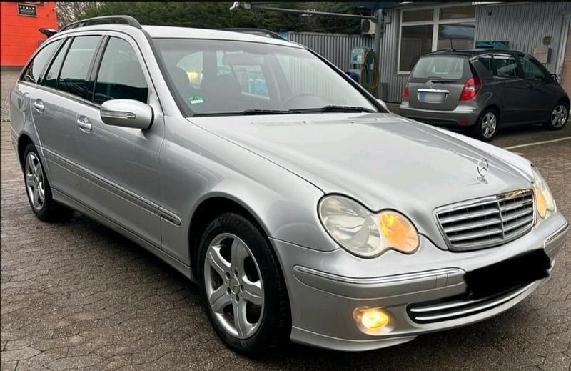 Gebraucht Mercedes C180 143 PS (105 kW) 2004 Silber Kombi