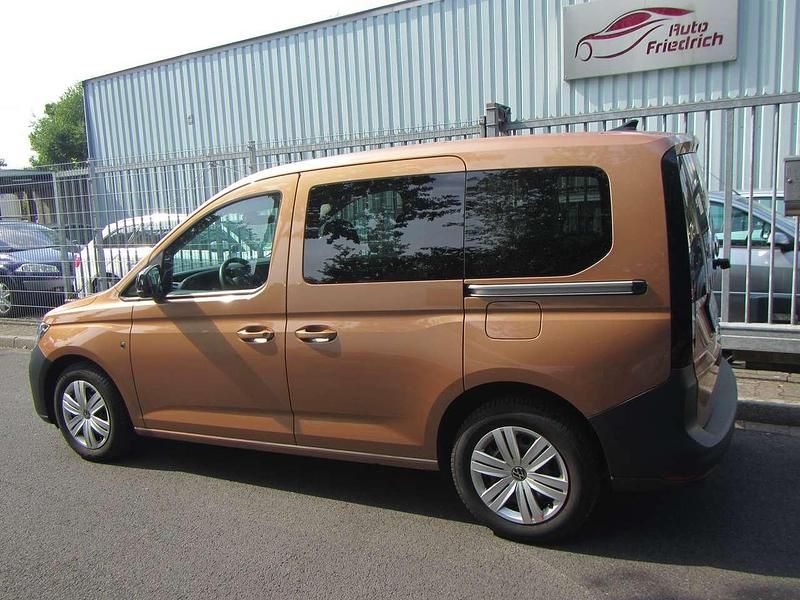 Gebraucht VW Caddy Basis 75 PS (55 kW) 2021 Copper bronze metallic Van / Kleinbus