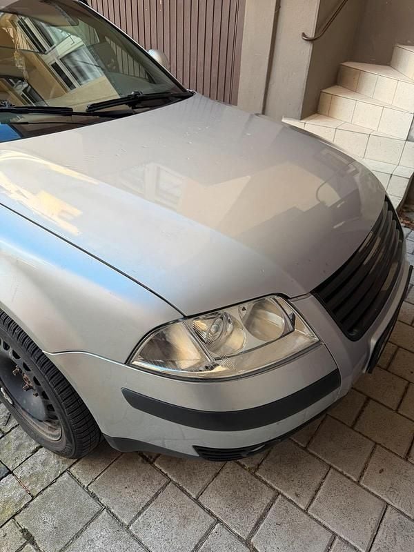 Gebraucht VW Passat 131 PS (96 kW) 2004 Silber Kombi