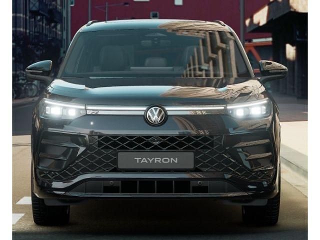 Neu VW Tayron Style 193 PS (141 kW) 2025 Grenadillschwarz metallic SUV