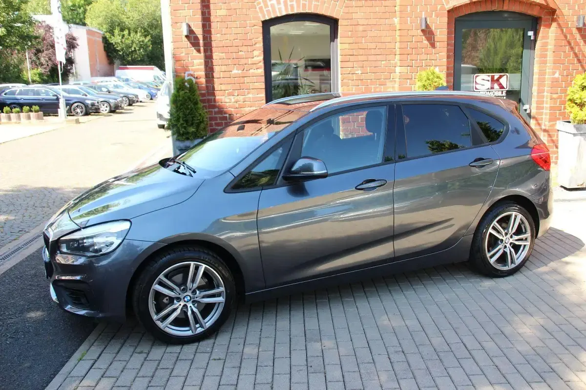 Gebraucht BMW 220 Sport Line 190 PS (139 kW) 2015 Grau Kombi