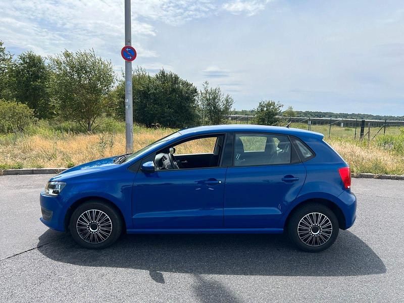 Gebraucht VW Polo Trendline 69 PS (50 kW) 2009 Blau Kleinwagen