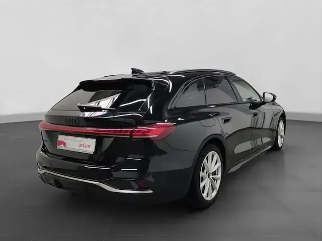 Gebraucht Audi A5 Ambiente 204 PS (150 kW) 2025 Mythosschwarz metallic Kombi