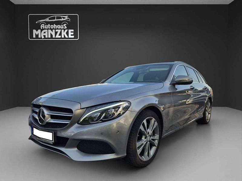 Palladiumsilber metalliclack Gebraucht 2015 Mercedes C250 Kombi | 20.490 € (Fairer Preis) - Bild 1/4