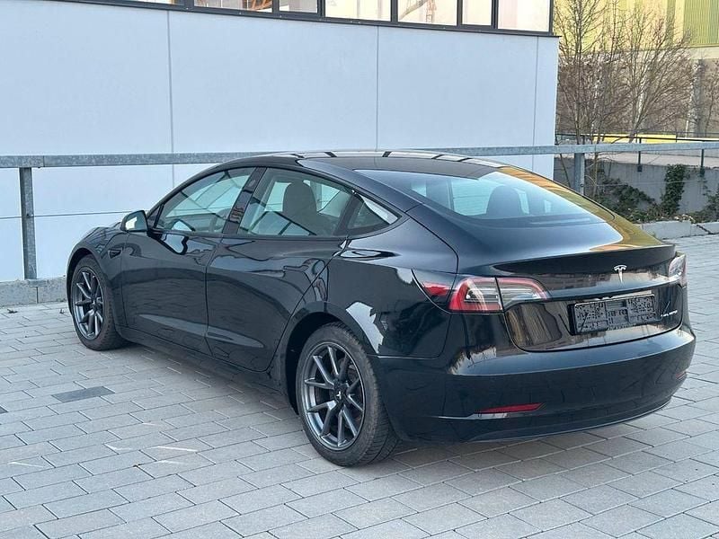 Second-hand Tesla Model 3 366 kW (498 CP) 2021 Negru Berlinǎ