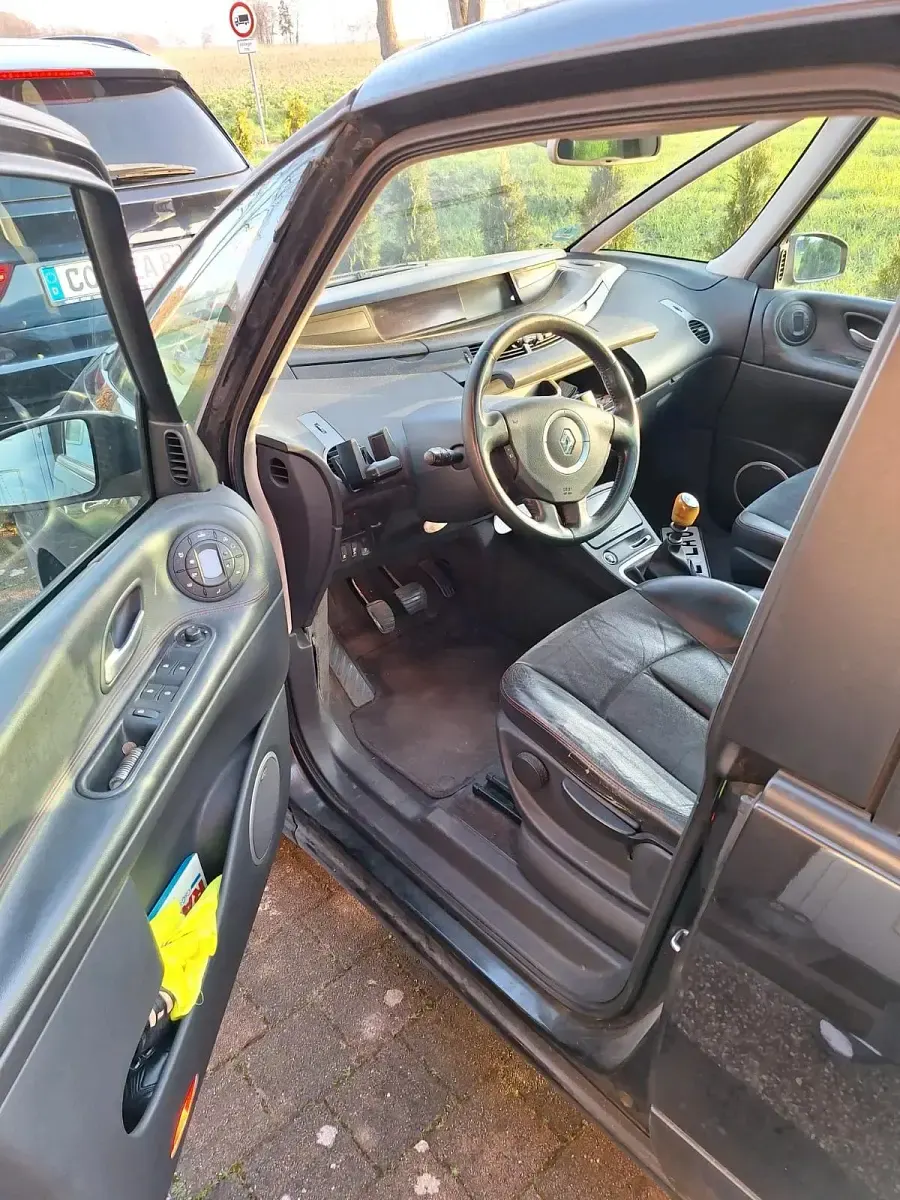 Gebraucht Renault Espace 172 PS (126 kW) 2007 Schwarz Van / Kleinbus