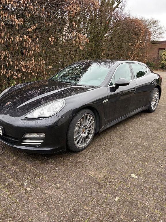 Gebraucht Porsche Panamera 4S 400 PS (294 kW) 2012 Schwarz Limousine
