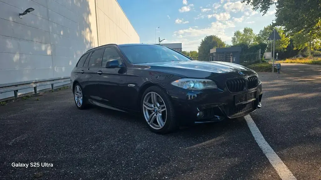 Gebraucht BMW 525 M Sport 204 PS (150 kW) 2011 Schwarz Limousine