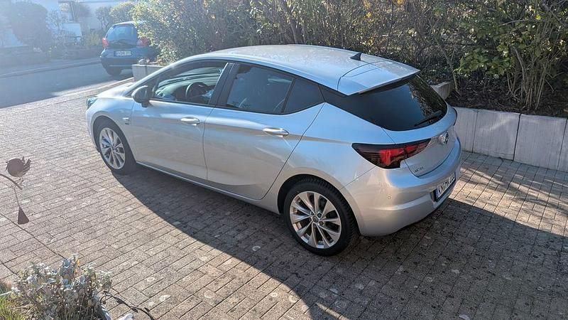 Gebraucht Opel Astra 125 PS (91 kW) 2019 Silber Limousine