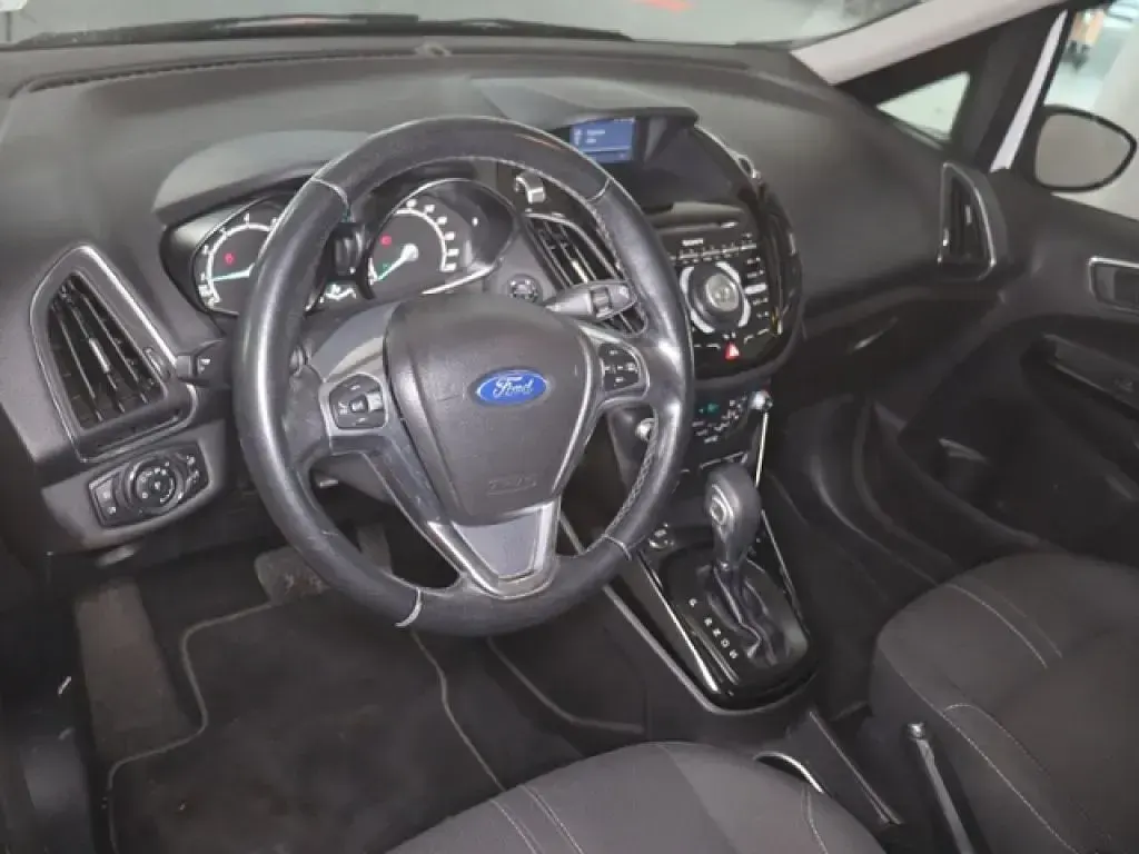 Gebraucht Ford B-MAX 105 PS (77 kW) 2014 Frostweiß Van / Kleinbus