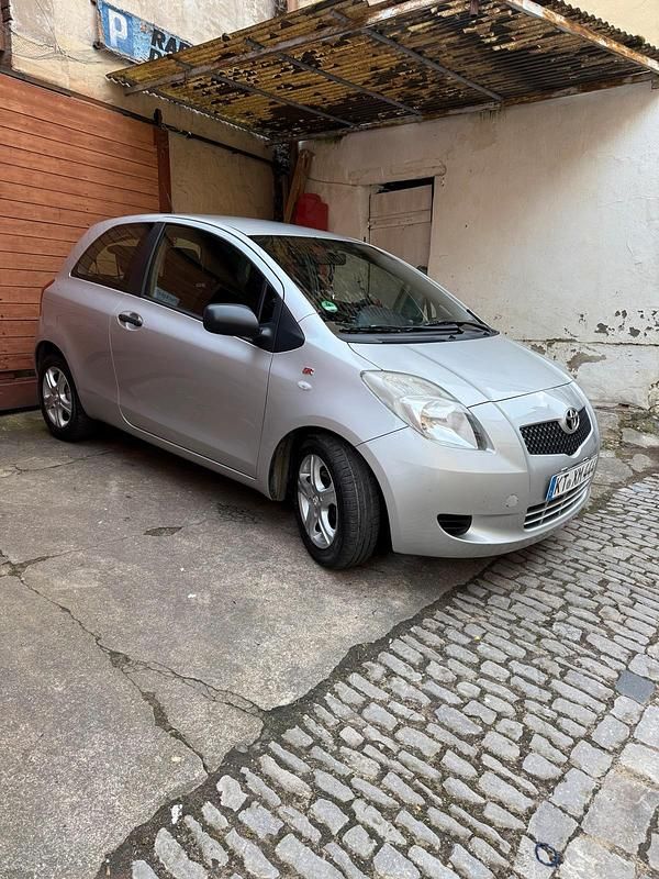 Gebraucht Toyota Yaris 69 PS (50 kW) 2007 Kleinwagen