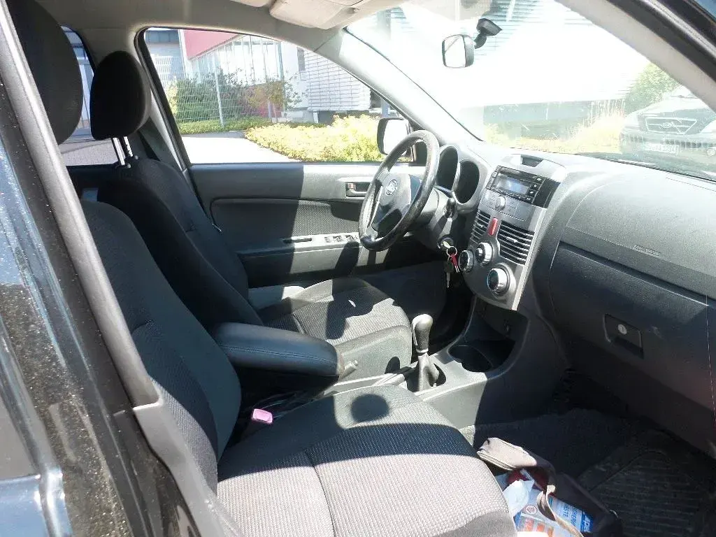 Second-hand Daihatsu Terios 105 CP (77 kW) 2007 Negru SUV