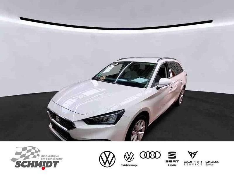 Weiß Gebraucht 2022 Seat Leon Style Limousine | 21.975 € (Fairer Preis) - Bild 1/3