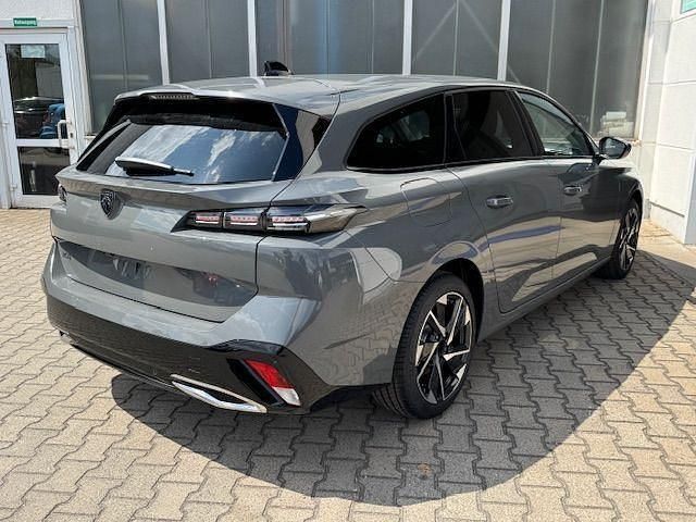 Neu Peugeot 308 SW Allure 131 PS (96 kW) 2025 Selenium grau metallic Kombi