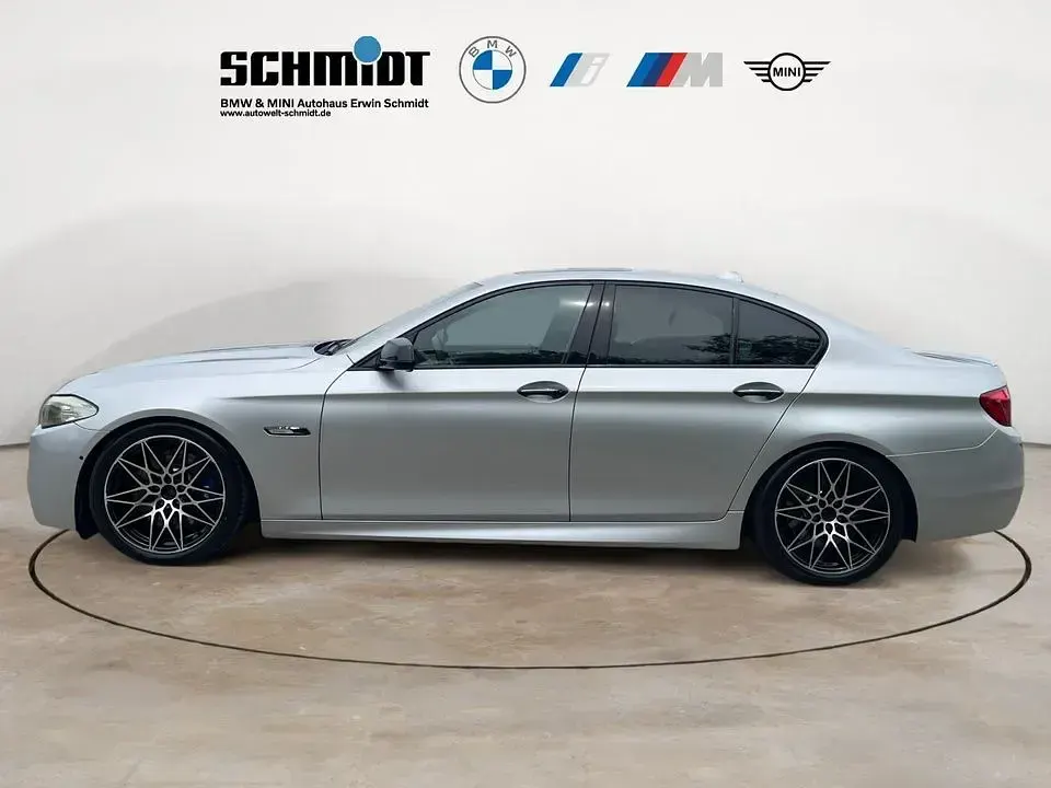 Gebraucht BMW M550 Performance 381 PS (280 kW) 2012 Silber Limousine