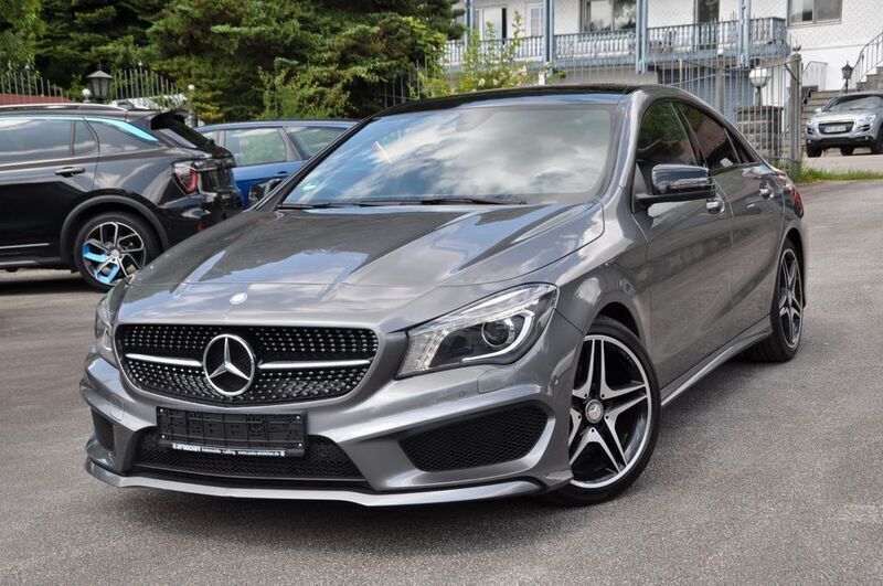 Grau Gebraucht 2015 Mercedes CLA180 AMG line Limousine | 15.400 € (Guter Preis) - Bild 1/4