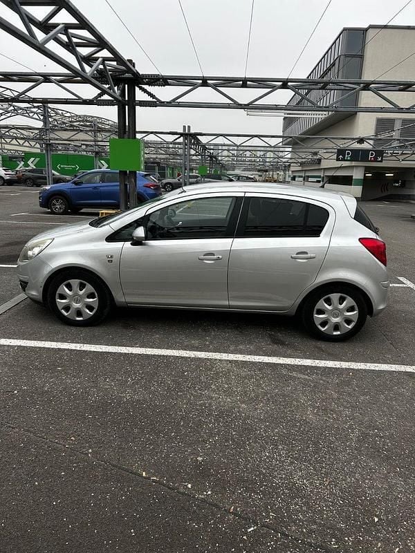 Gebraucht Opel Corsa Selection 87 PS (63 kW) 2011 Silber Kleinwagen