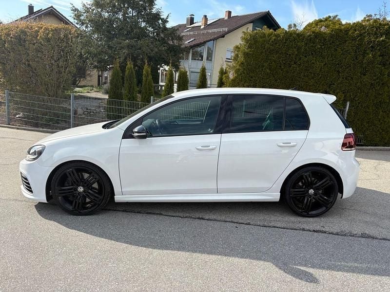 Używany VW Golf VI R 271 KM (199 kW) 2011 Biały Hatchback