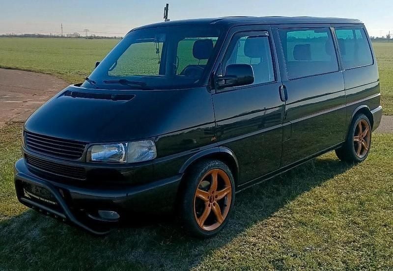 Gebraucht VW T4 102 PS (75 kW) 2001 Schwarz Van
