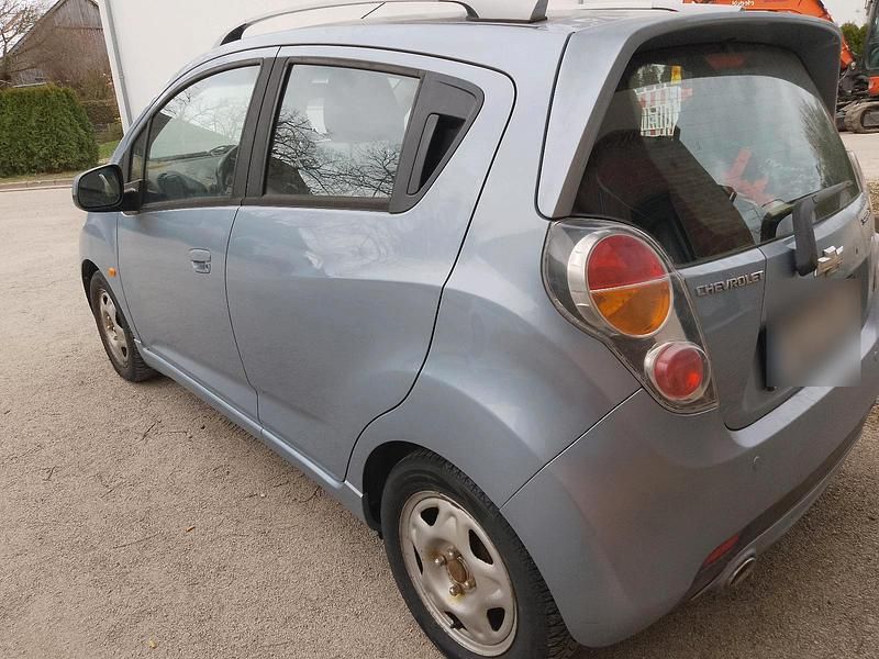 Gebraucht Chevrolet Spark LT 55 PS (40 kW) 2011 Blau Kleinwagen