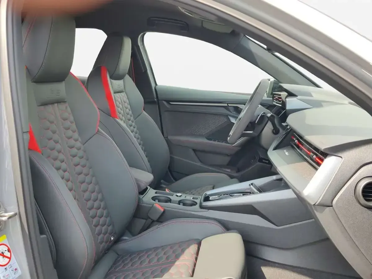 Neu Audi RS3 400 PS (294 kW) 2026 Nardograu Limousine