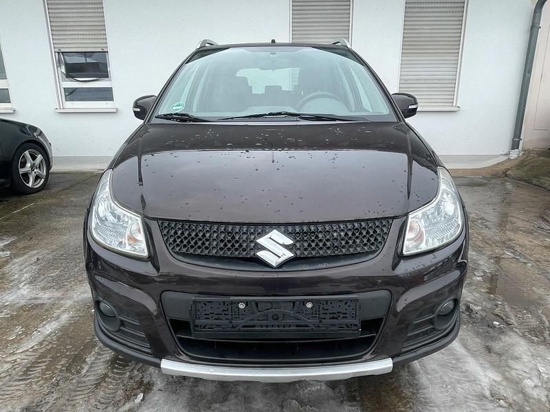 Gebraucht Suzuki SX4 120 PS (88 kW) 2012 Braun SUV