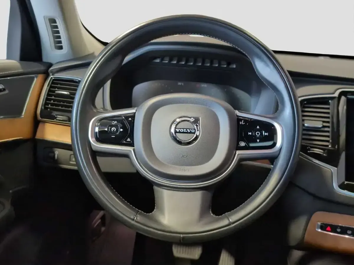 Gebraucht Volvo XC90 173 PS (127 kW) 2021 SUV