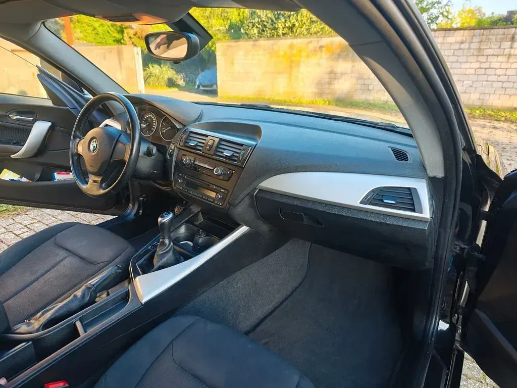 Second-hand BMW 114 102 CP (75 kW) 2013 Negru Hatchback