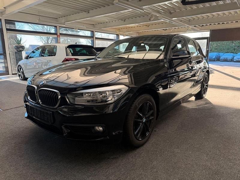 Schwarz Gebraucht 2017 BMW 120 Advantage Kleinwagen | 14.990 € (Fairer Preis) - Bild 1/4