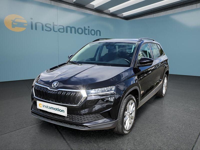 Schwarz Gebraucht 2022 Skoda Karoq SUV | 19.849 € (Guter Preis) - Bild 1/4