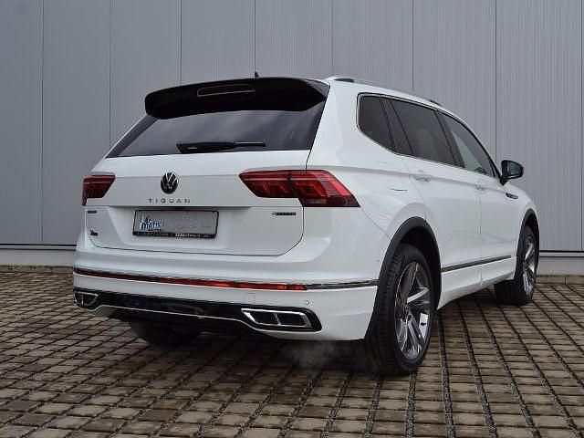 Gebraucht VW Tiguan Allspace R-line 190 PS (139 kW) 2024 Weiß (pure white) SUV