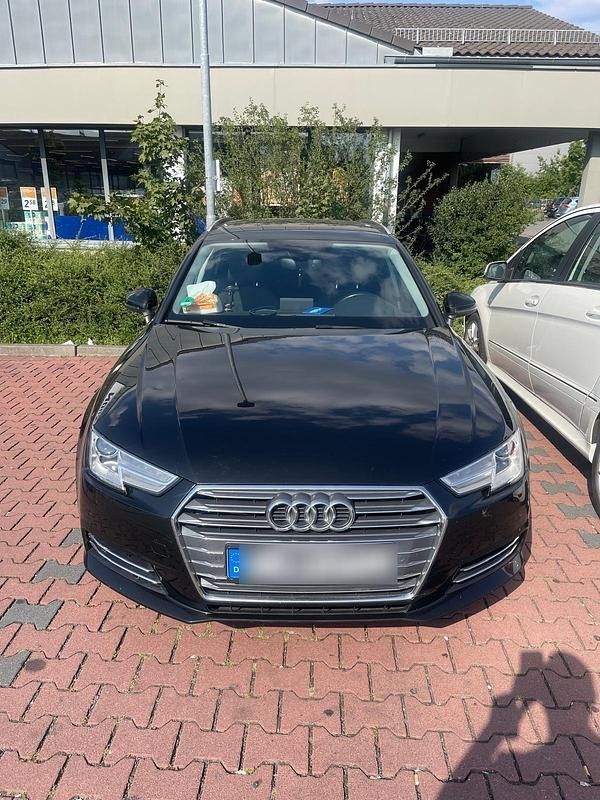 Schwarz Gebraucht 2016 Audi A4 Kombi | 13.600 € (Fairer Preis) - Bild 1/4