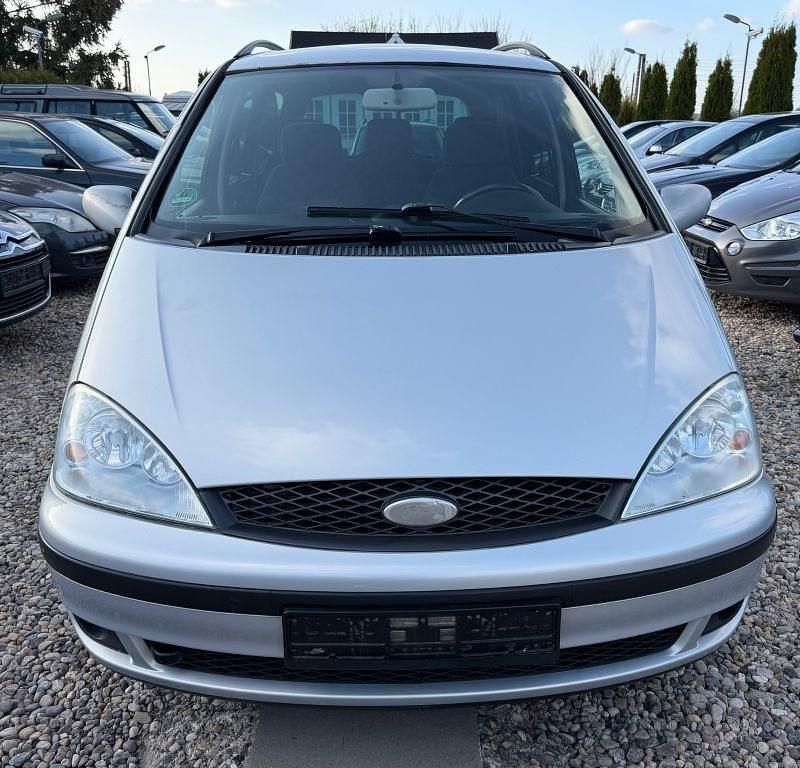 Używany Ford Galaxy Ghia 145 KM (106 kW) 2001 Srebrny Minivan