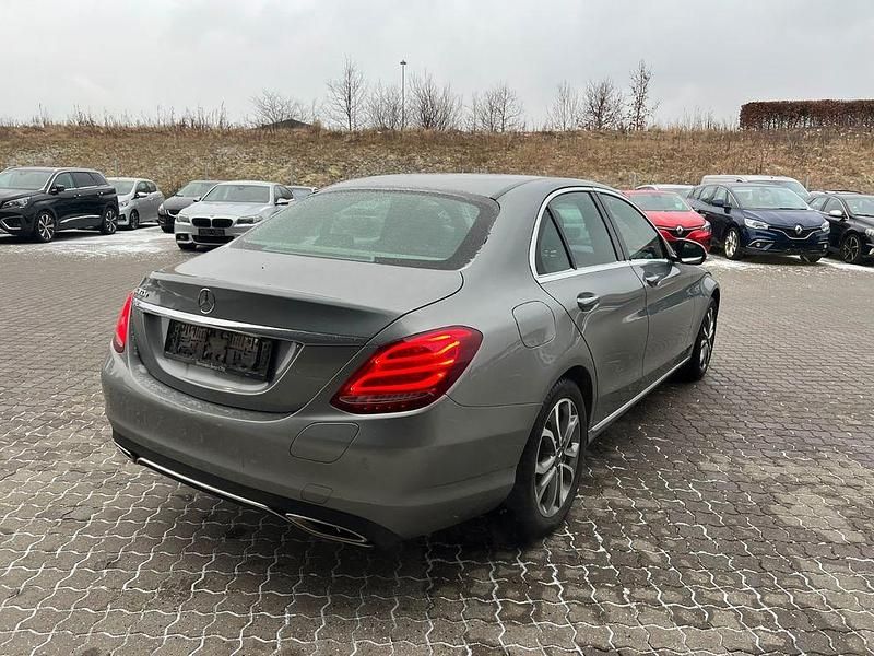 Gebraucht Mercedes C350e 211 PS (155 kW) 2016 Silber Limousine