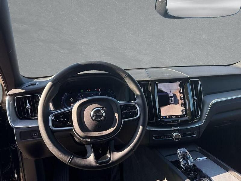 Gebraucht Volvo XC60 Plus 250 PS (183 kW) 2025 Andere SUV