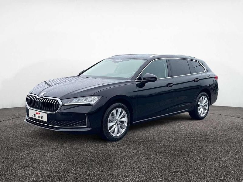 Gebraucht Skoda Superb Selection 193 PS (141 kW) 2025 Ebony schwarz Kombi