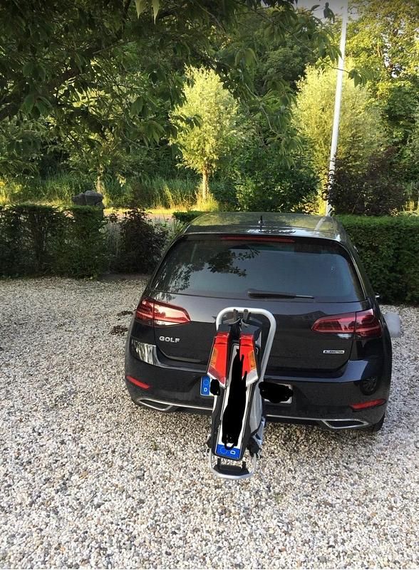 Gebraucht VW Golf VII Highline 2018 Schwarz Limousine