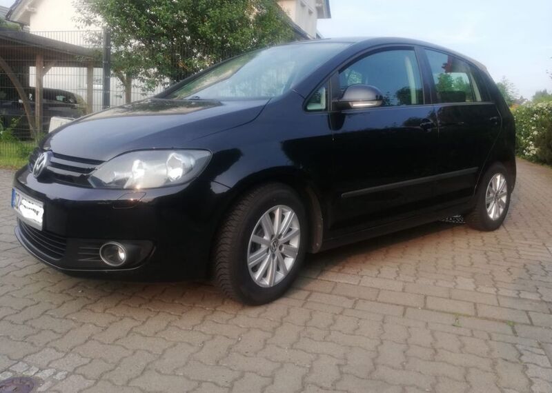 Schwarz Gebraucht 2010 VW Golf Plus Comfortline Van / Kleinbus | 4.300 € (Fairer Preis) - Bild 1/4