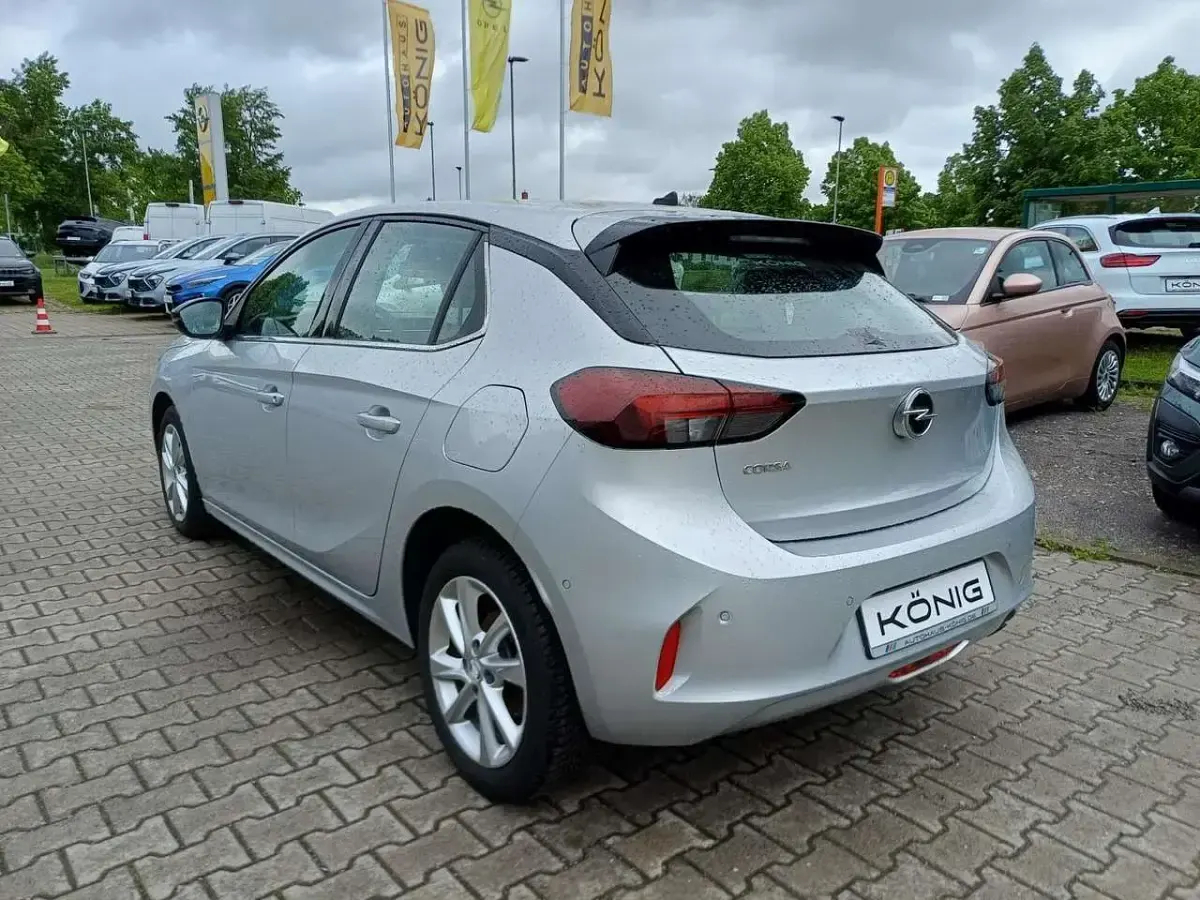 Usata Opel Corsa Elegance 101 CV (74 kW) 2023 Argento Utilitaria