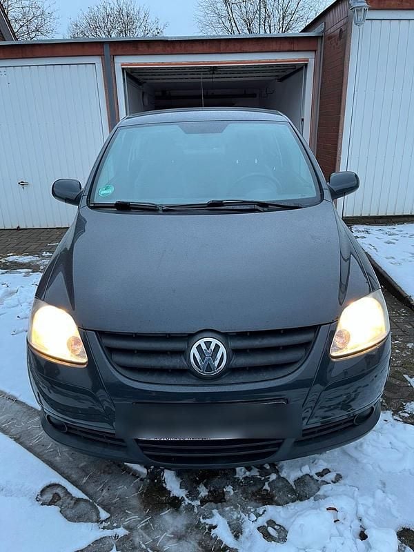 Gebraucht VW Fox Refresh 55 PS (40 kW) 2009 Grau Kleinwagen