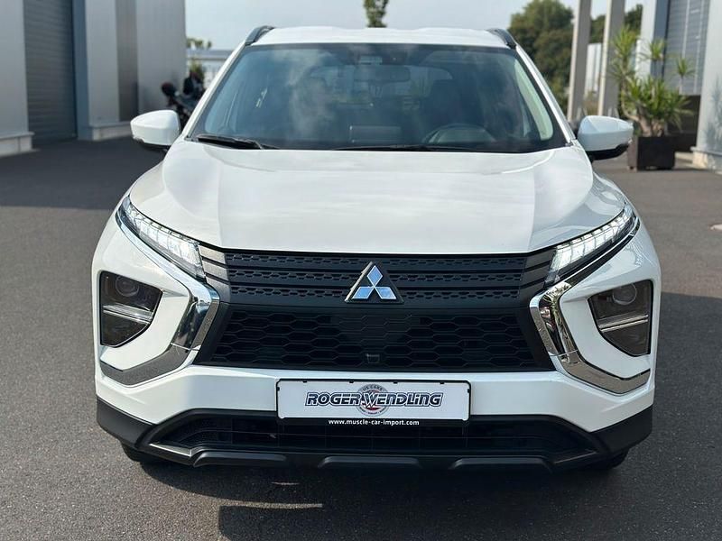Gebraucht Mitsubishi Eclipse Cross Basis 98 PS (72 kW) 2022 Weiß SUV