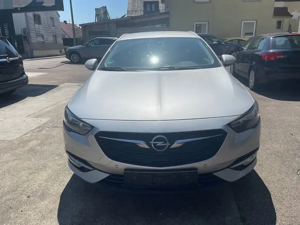 Gebraucht Opel Insignia Dynamic 170 PS (125 kW) 2018 Silber Kombi