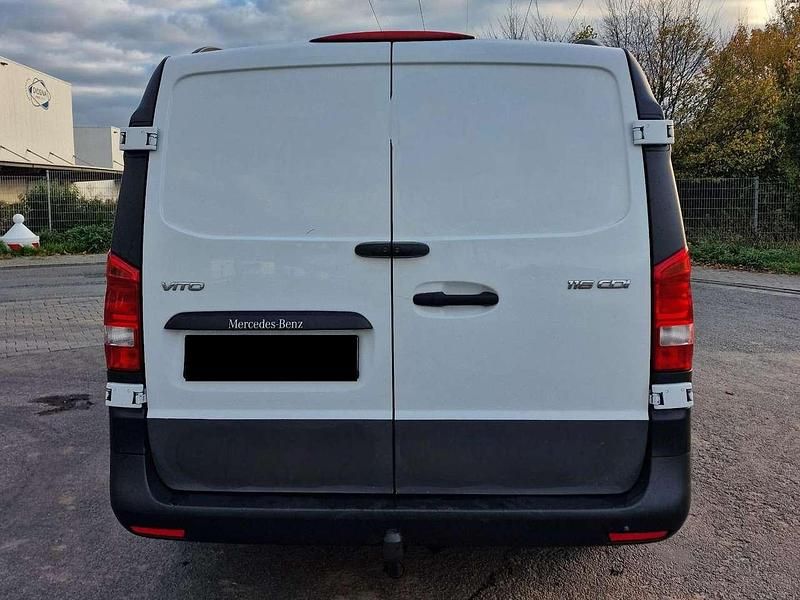 Gebraucht Mercedes Vito 163 PS (119 kW) 2018 Weiß Van