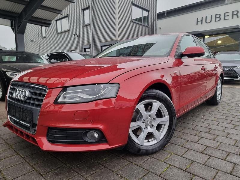 Rot Gebraucht 2011 Audi A4 Limousine | 9.900 € (Etwas zu teuer) - Bild 1/4
